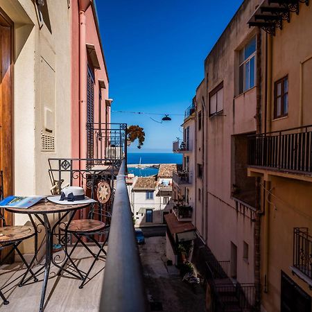 Casa Vacanze Peperoncino Castellammare del Golfo Exterior foto